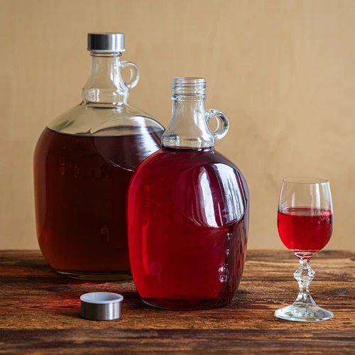 Karahvi Dama 1,5 L, metallikorkilla fi 43 mm ja kahvalla - 6