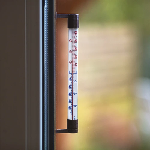 Ruskea ulkolämpömittari (-50°C - +50°C) 22cm - 6