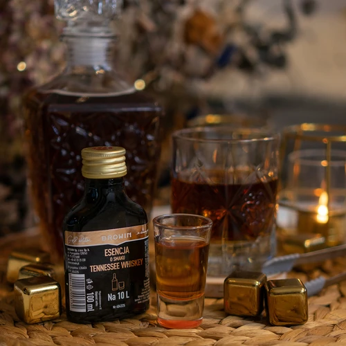 Tennessee-viskin makuesanssi 10 litralle - 100 ml - 8