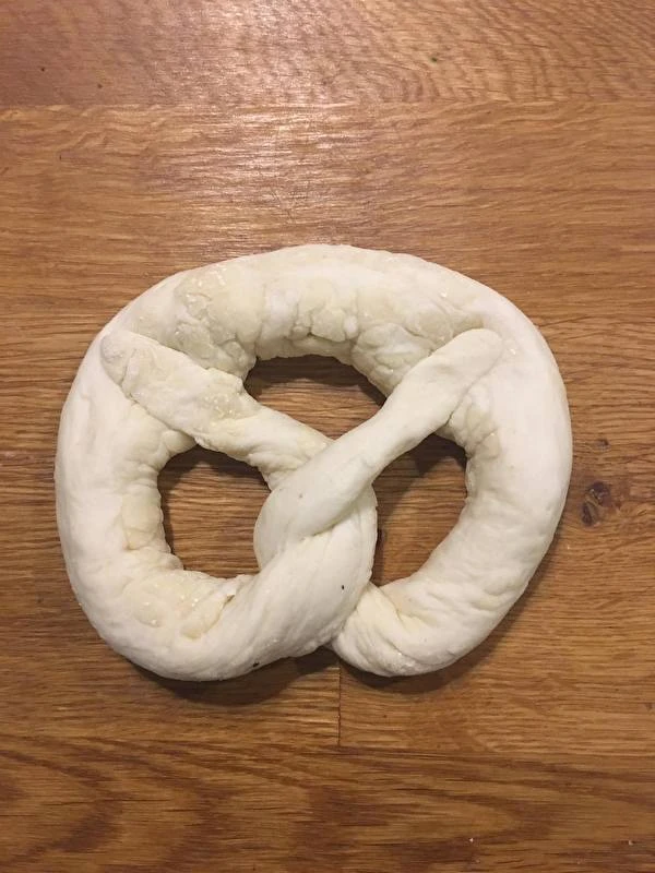 Brezelit