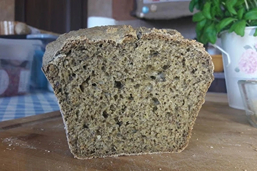 Browin Przepiśnik - Kotitekoinen gluteeniton leipä hamppujauhosta